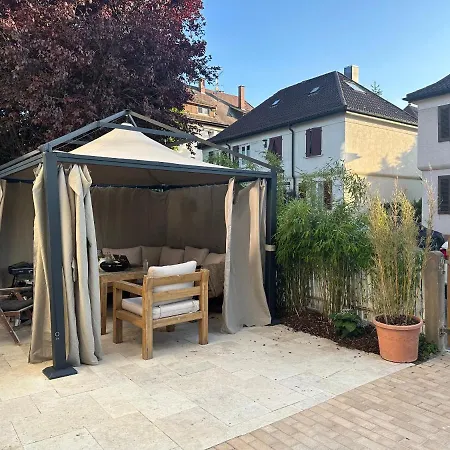 Altes Stadthaus Mit Garten Und Gewoelbekeller Casa de Férias